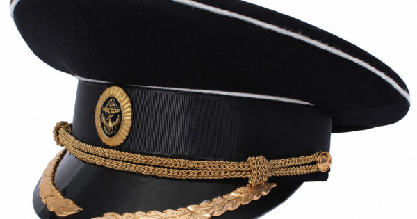 092126-black-visor-cap-3-
