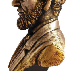 Bronze bust of the 16th president of the United States Abraham Lincoln