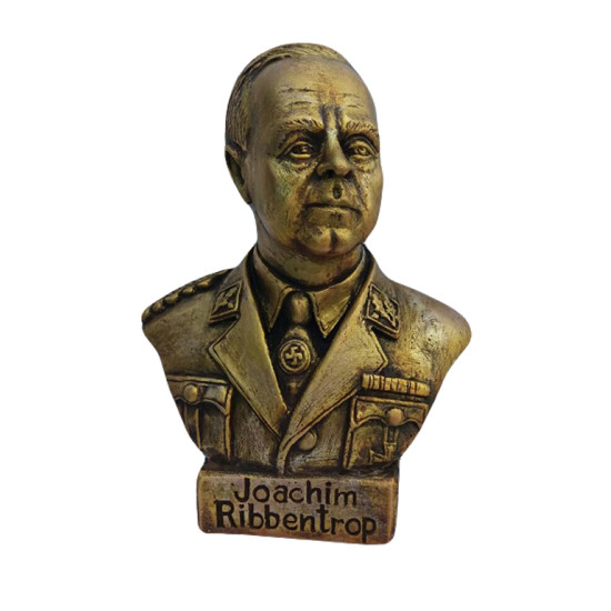 Busto de bronce del ministro de Relaciones Exteriores de Alemania, Ribbentrop Busto de bronce del ministro de Relaciones Exteriores de Alemania, Ribbentrop