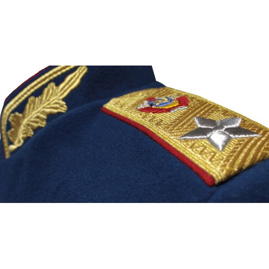 Uniforme da parata dell'esercito sovietico con cappello e spalline M 43