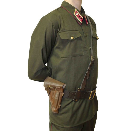 Tenente uniforme di fanteria dell'esercito sovietico