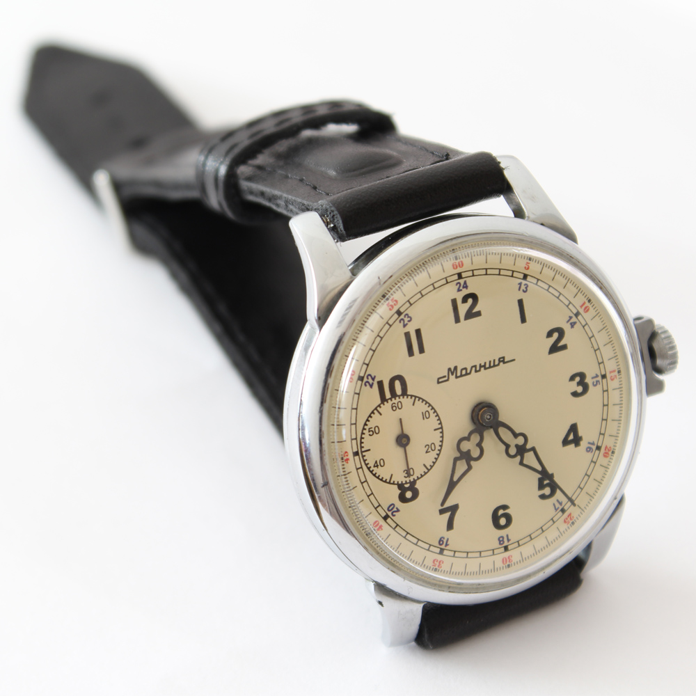 Orologio da polso meccanico russo vintage Molnija beige con 18 rubini