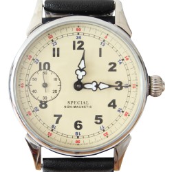 Molnija 18 jewels vintage Soviet antimagnetic mechanical wristwatch