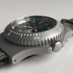 Limited edition Hunter Army automatic rare wristwatch 6E4-2 100 m