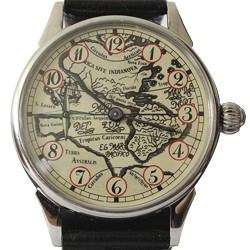 Orologio russo vintage di Molnija con la vecchia mappa del mondo