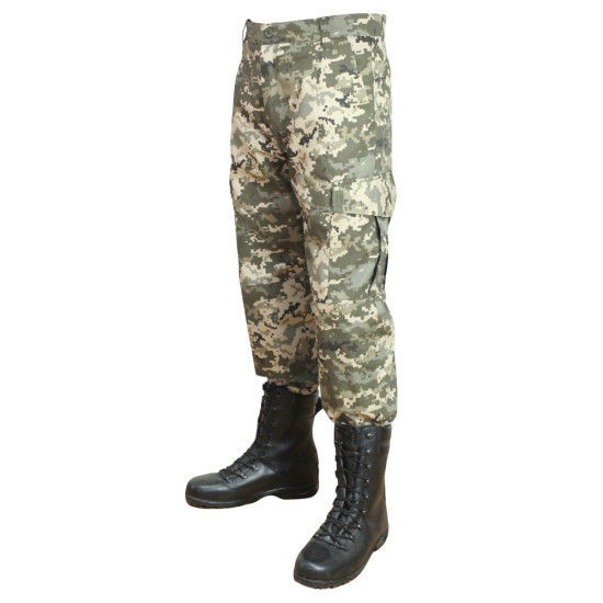 Ucrania Ejército moderno ATO uniforme militar cyborg