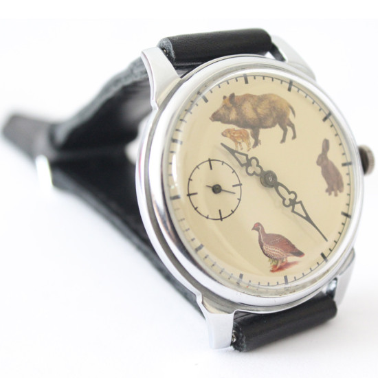 Orologio da polso sovietico vintage Molniya Hunters con animali