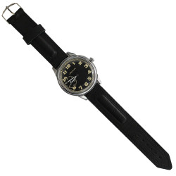 Black dial Soviet classic mechanical wristwatch MOLNIJA