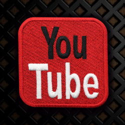 Toppa termoadesiva/velcro sulla manica con logo YouTube ricamato