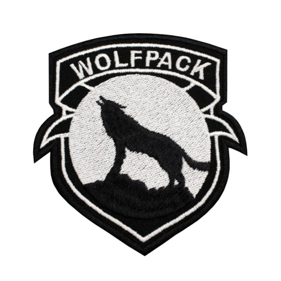 Emblème Wolfpack brodé thermocollant / patch velcro sur les manches