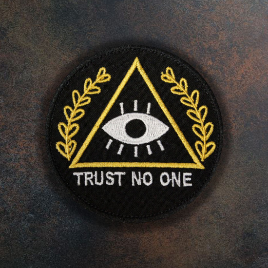 Parche termoadhesivo / velcro bordado Massonic Eye Trust No One