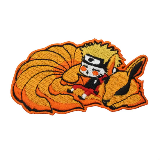 Naruto addormentato e la volpe a nove code ricamato ferro su patch anime velcro regalo