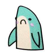 悲しいサメ アイロン接着ワッペン 刺繍アニメワッペン かわいい日本の刺繍