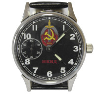 Montre au poignet soviétique NKVD signe MOLNIYA