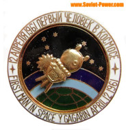 SOVIET SPACE BADGE Primo uomo nello spazio Y. Gagarin