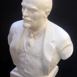 Gyps bust of russian communist revolutionary Vladimir Ilyich Ulyanov