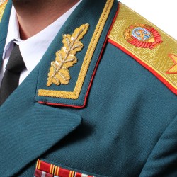 Russo / sovietico maresciallo parata uniforme militare con il cappello