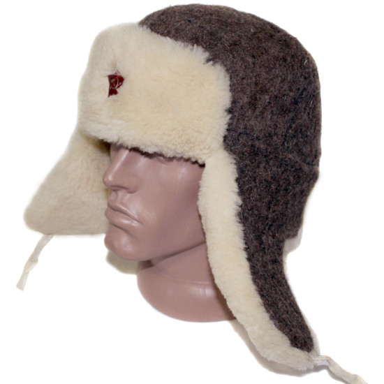Sowjetische Woll-Ushanka-Militär-Wintermütze der Roten Armee mit weißem Fell Sowjetische Woll-Ushanka-Militär-Wintermütze der Roten Armee mit weißem Fell