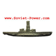 Sous-marine soviétique en argent avec insigne naval URSS
