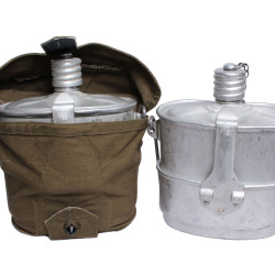 AIRBORNE field FOOD KETTLE & FLASK from Soviet Army