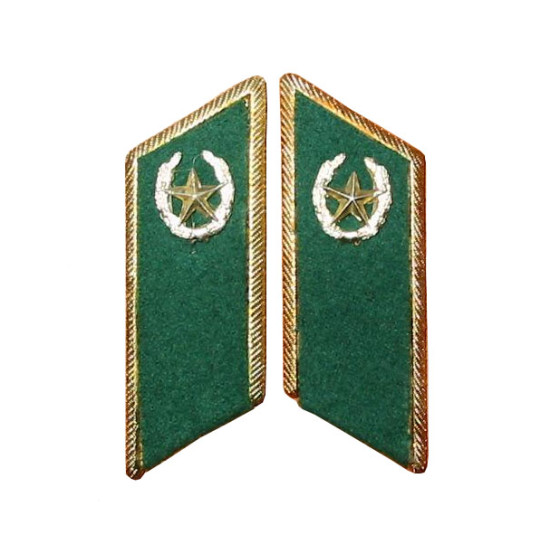 Soviet army border guards green metal collar tabs