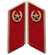Desfile de tropas de infantería del ejército soviético Pestañas de cuello